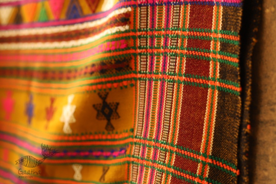 buy Dhabro ~ handwoven woollen Shawl Kutchi - yellow