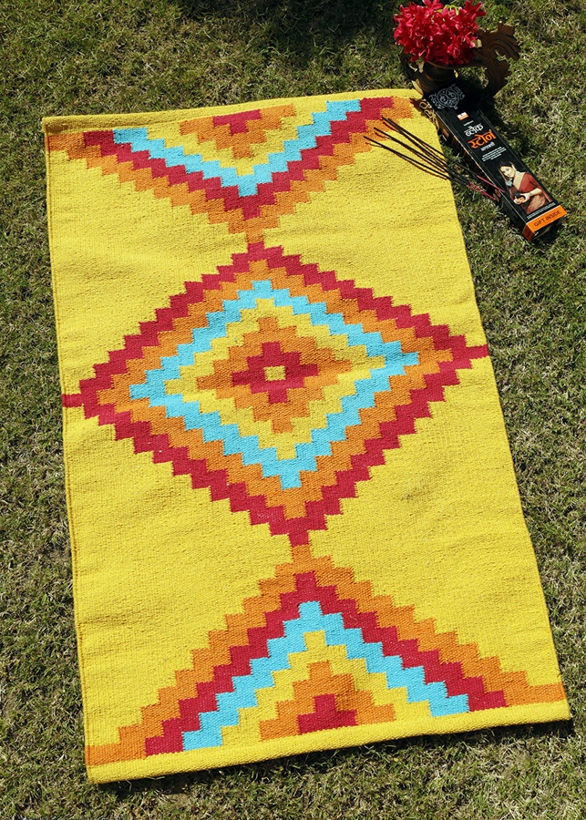 Handwoven Cotton Mat / Aasan - Diamond & Cut Diamond