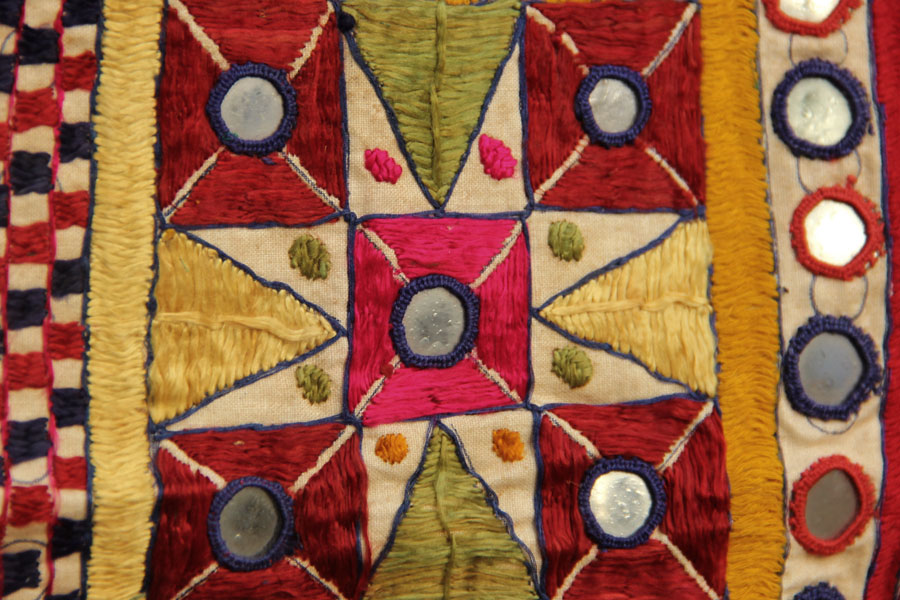 चाकलो ✾ Chaaklo ✾ Embroidery wall hanging ~ 2