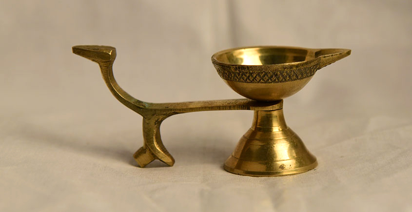 अर्चना ❋ Brass . Handle diya small ❋ 17