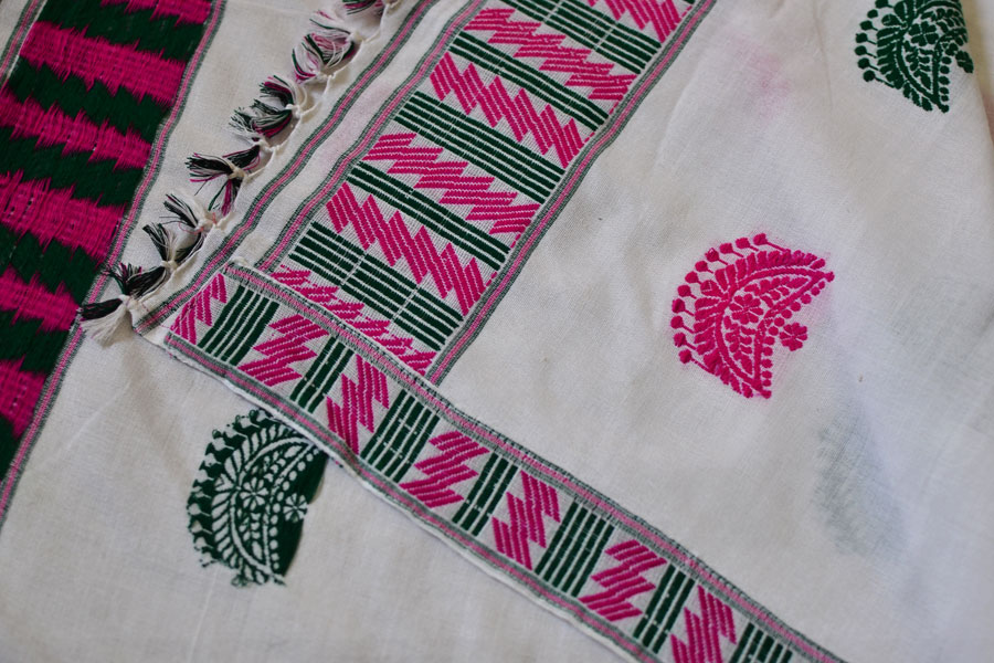 Assamese Handwoven ✽ Mekhela Sador ✽ A