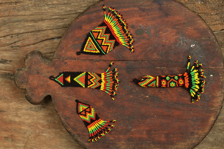 Tribal trails ~  ( Set of 4 ) * 13 *