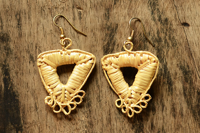 Sikki earrings ~ auric triangles