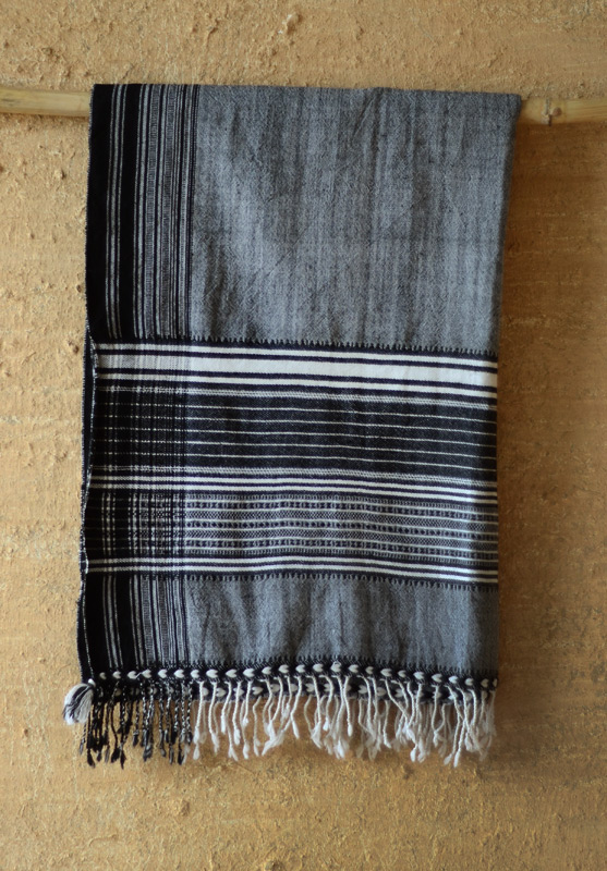 Elegance from the grasslands IV ~ handwoven woolen stole