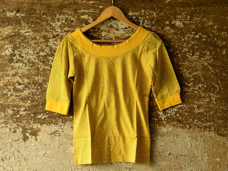 Geometries on yellow ~ Gaamthi tshirt