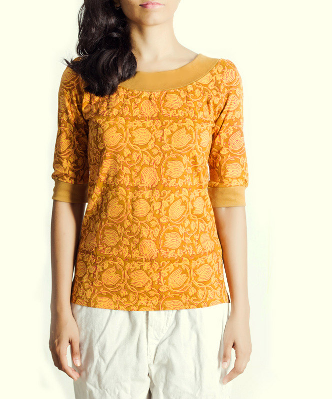 Lotuses and vines ~ Gaamthi tshirt