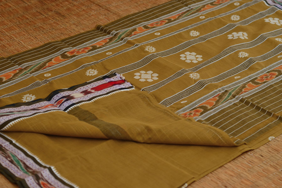 Cotton weaves ~ Ikat Saree { Hina - 6 }