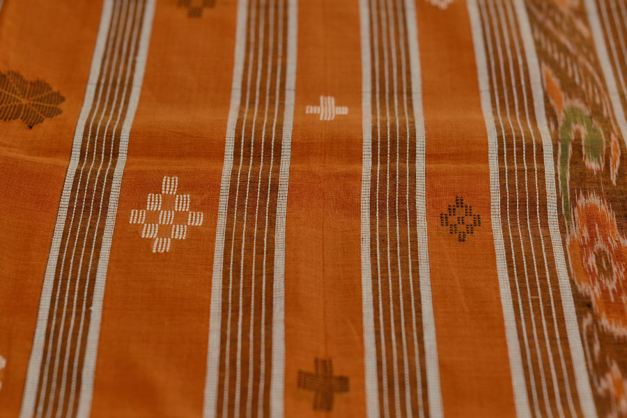 Cotton weaves ~ Ikat Saree { Sindoor - 3 }