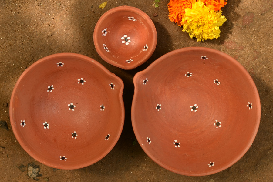 Diya { 1Large + 1Medium + 1Small Diya }