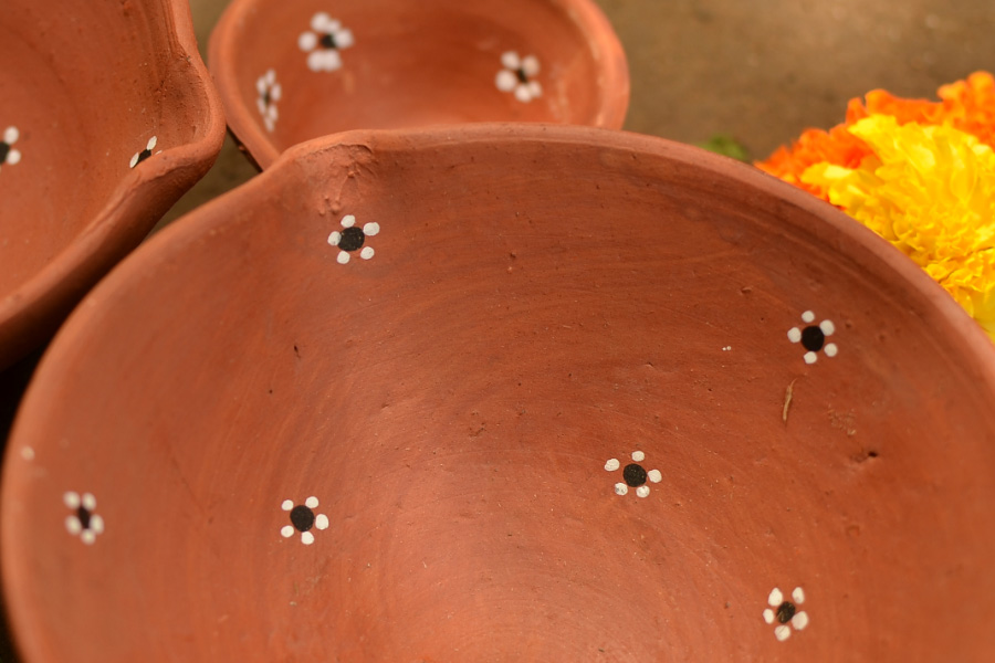 Diya { 1Large + 1Medium + 1Small Diya }