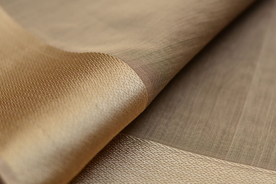 buy handwoven maheshwari silk saree - black and beige 