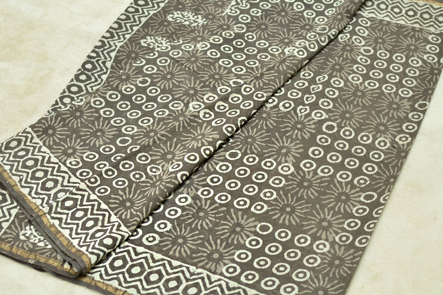 Chandni ✲ Handwoven Chanderi . Batik Saree ✲ 5