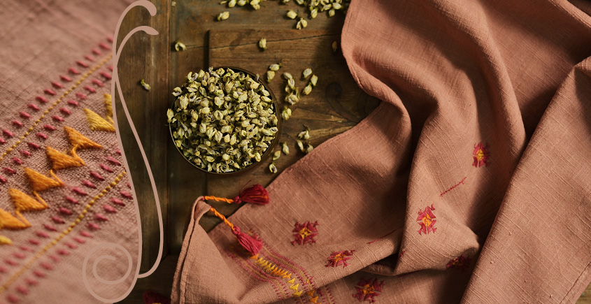 सूफियाना ~ Handloom Cotton . Embroidered stoles { 5 }