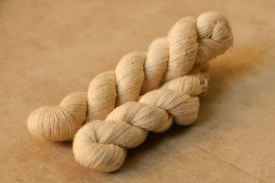 स्वराज ❇ Handspun . Cotton Yarn Grade B ❇ 14 { 250gm }