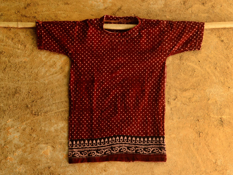 Jawariya . Block printed . T-shirt ~  { For Kids }