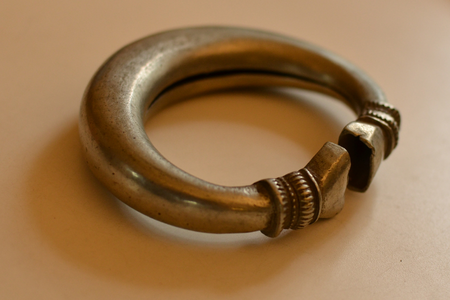 shop Vintage Light Weight Kada
