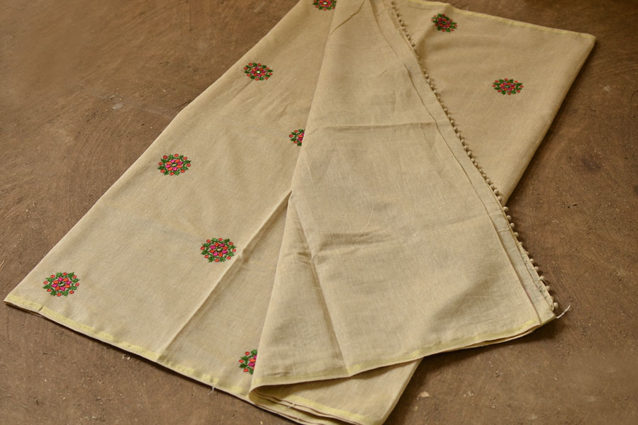 सूरजमुखी ✺ Handwoven Silk Saree { 9 }