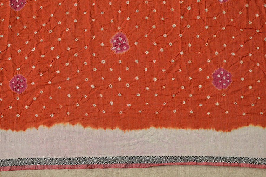 सिन्धु ✛ Handwoven . Cotton Bandhani Saree ✛ 4